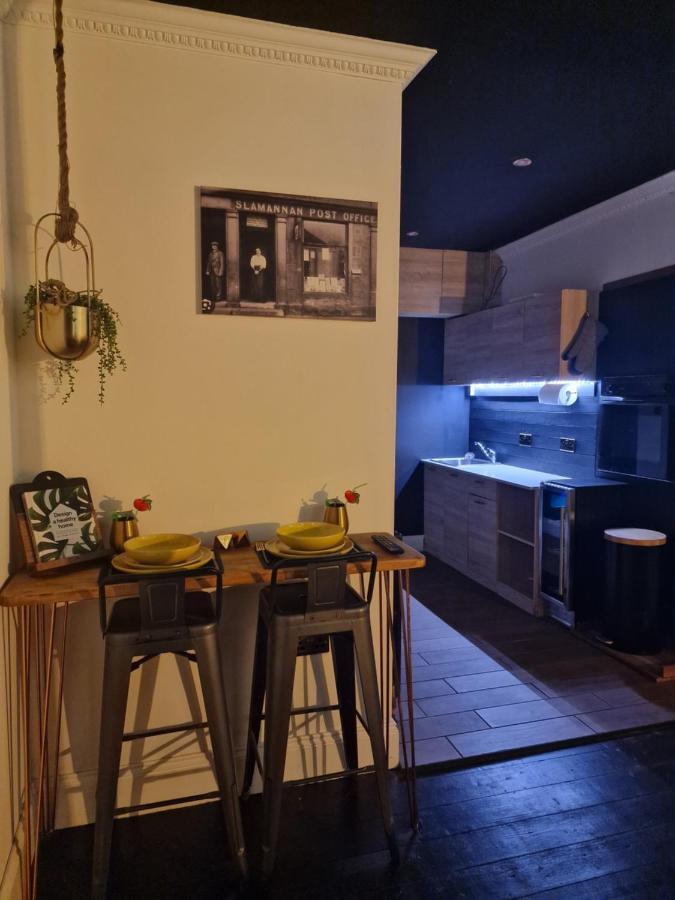 The Penny Black Apartment With Indoor Hot Tub Slamannan Exterior foto