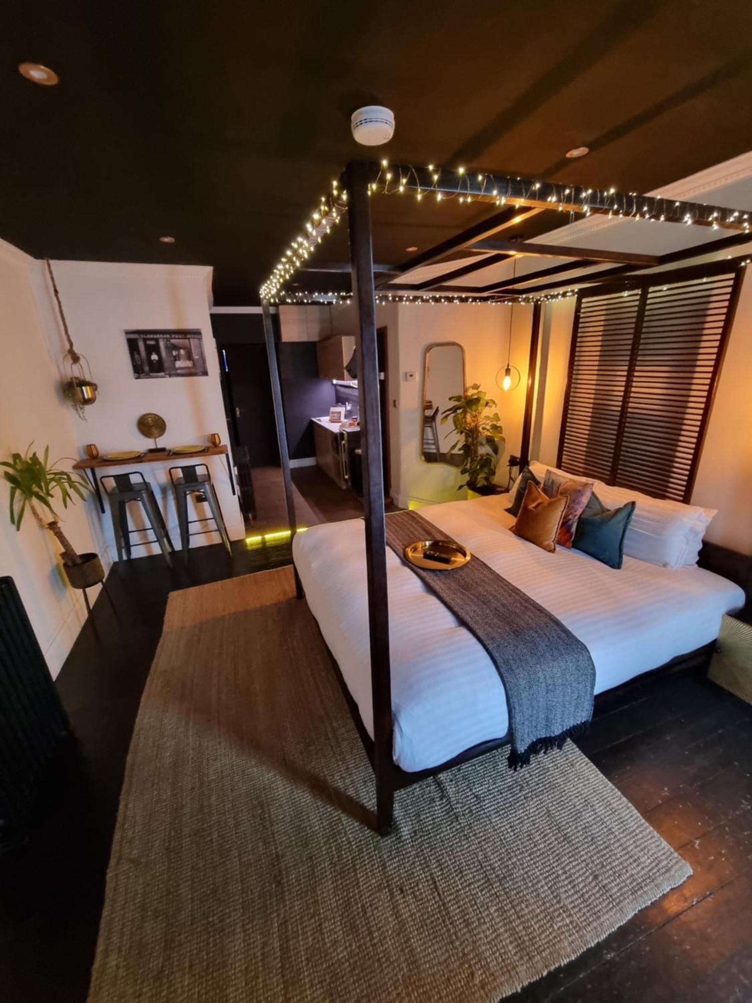 The Penny Black Apartment With Indoor Hot Tub Slamannan Exterior foto